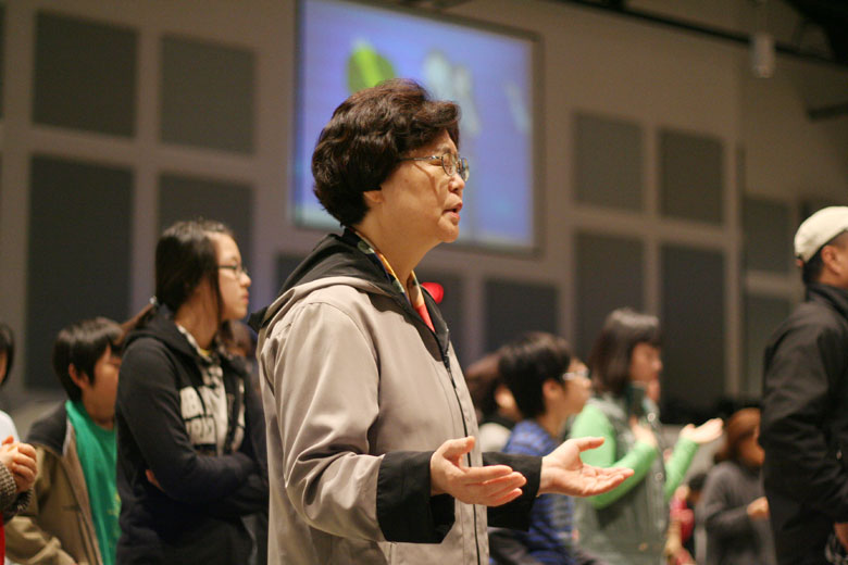 041109-bless (28).jpg